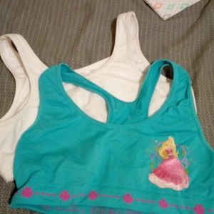 Its a nice material bra